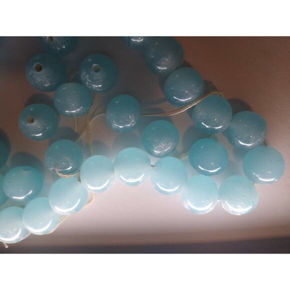 37 Cherry Brand Light Blue Translucent Round Vintage Glass Beads 13/14 mm Japan - Picture 7 of 7